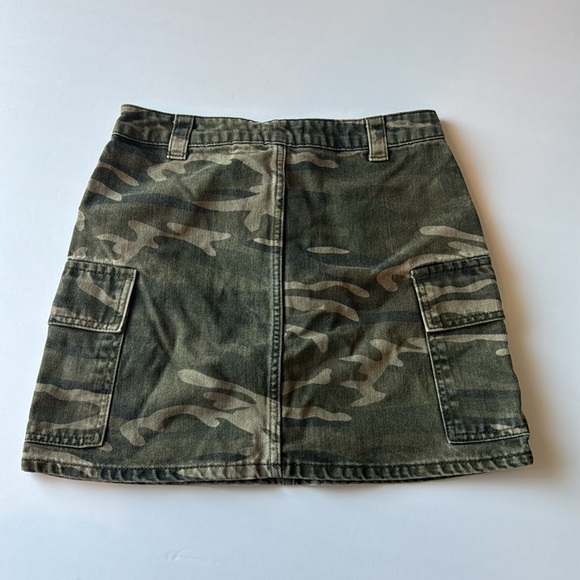 Topshop 100% Cotton Green Camouflage Cargo Style Mini Skirt‎ - Picture 2 of 7